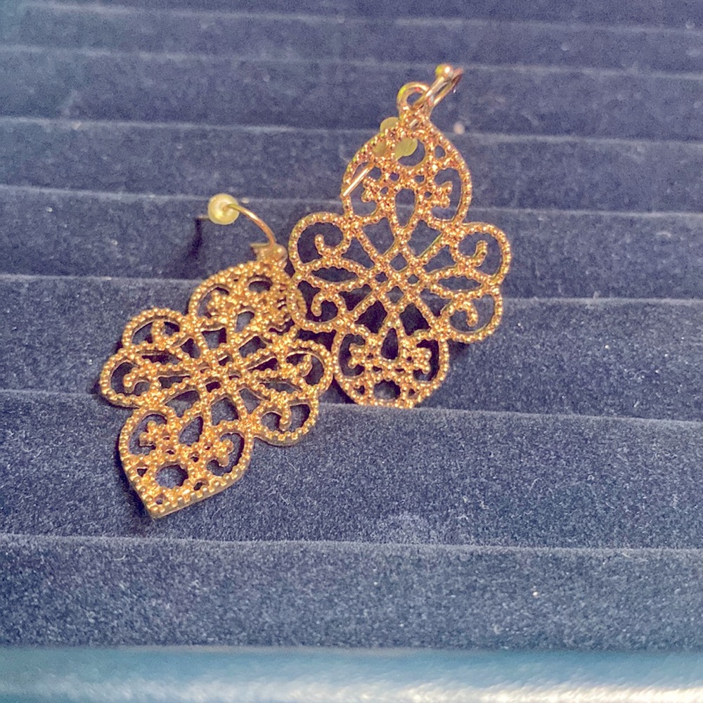 Dillard dangle earrings